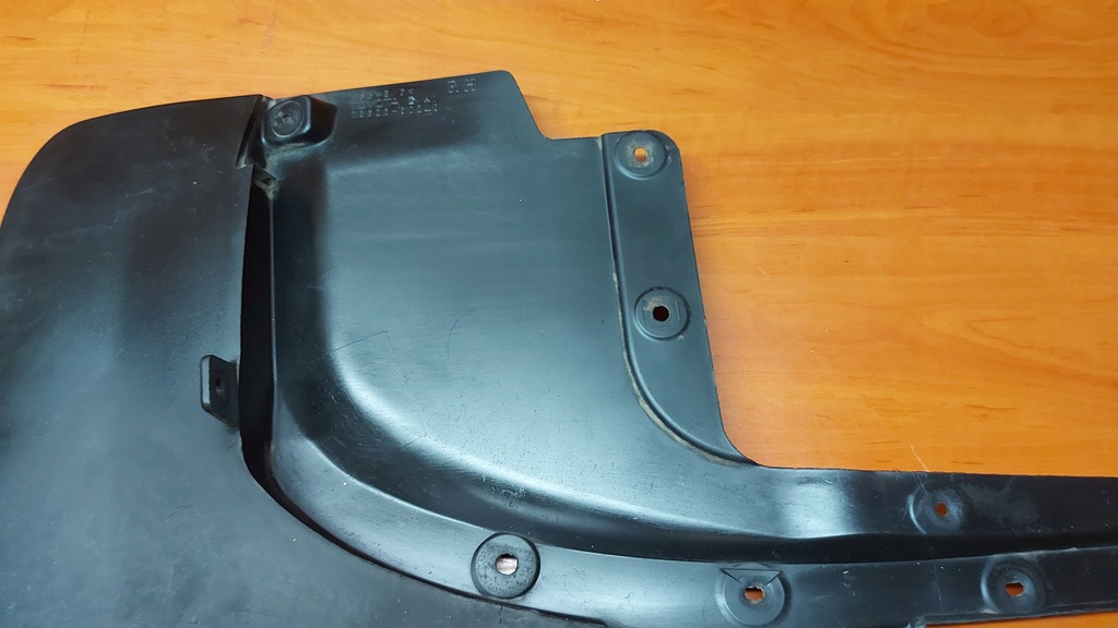 фото №10, Подкрылок брызговик правый задняя toyota land cruiser 200 07-