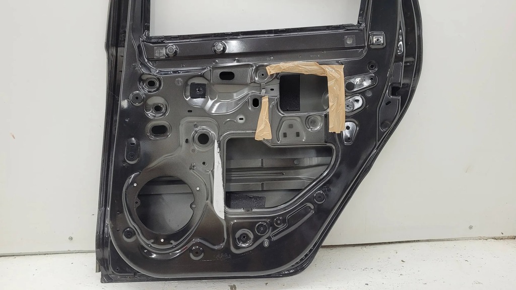 фото №11, Dacia duster ii 2 двері задня задні праве fv