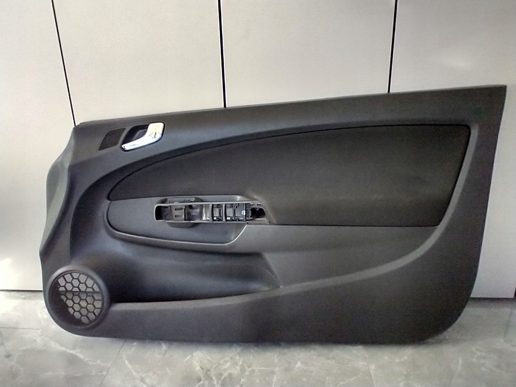 фото №1, Обшивка дверь обивка правый перед opel corsa d 3d