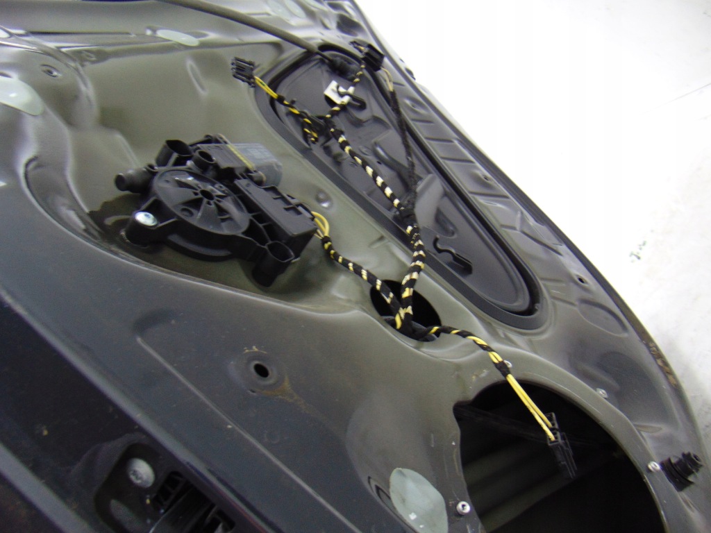 фото №12, Дверь правый правое задняя задние vw golf vii sportsvan цвет li7f