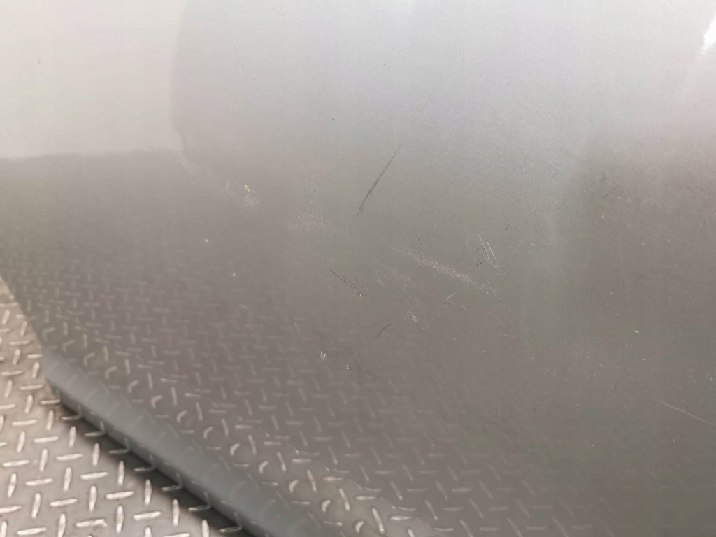 фото №7, Двері лівий задня vw golf vi kombi код лакофарбового покриття la7w