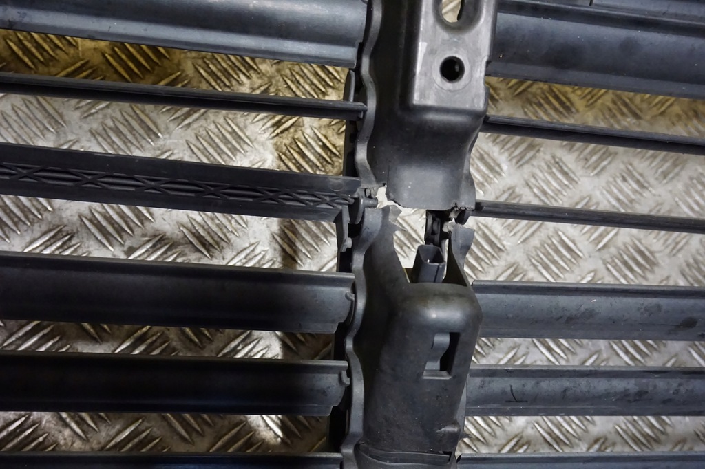 фото №7, Ford expedition 2018 2019 2020 - жалюзі повітропровід повітря pas перед usa