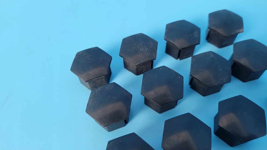 фото №9, Opel crossland corsa накладки заглушки na болты kół 39126920 комплект 16szt