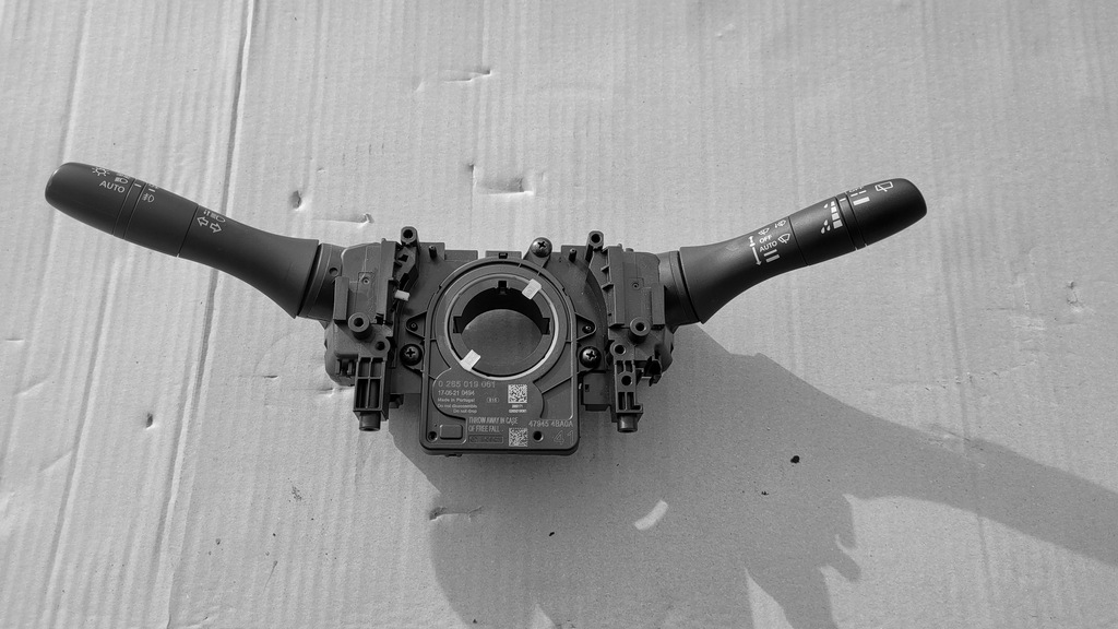 фото №16, Перемикач перемикачі датчик повороту qashqai ii j11