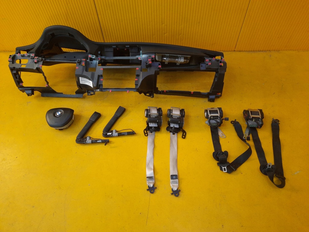 фото №1, Bmw 7 f01 панель приладів консоль ремені air bag натягувачі