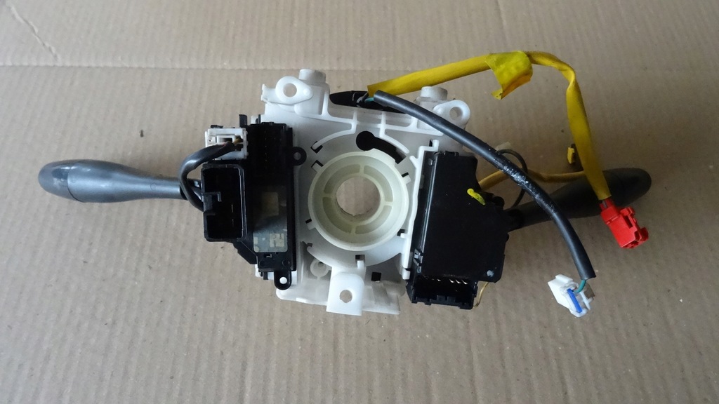 фото №8, Space star i lift переключатель комбинированный mr368929