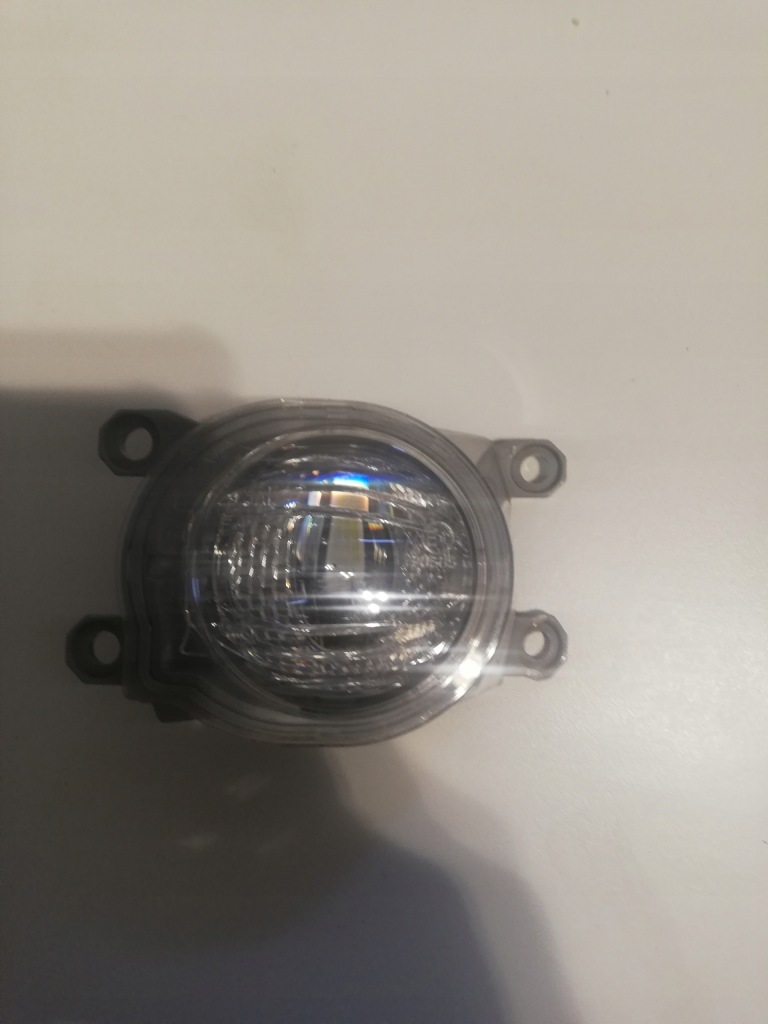 фото №1, Противотуманная фара led toyota corolla e21 yaris iv левый перед