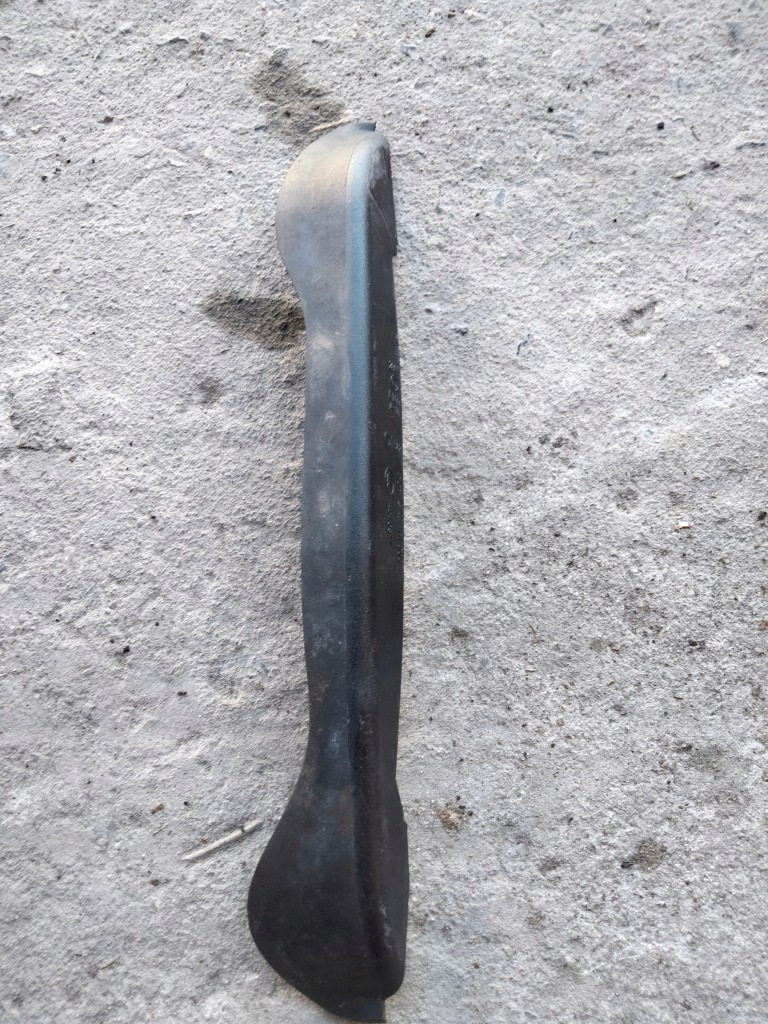 фото №1, Молдинг лампи ліва mercedes w207 a2078211336