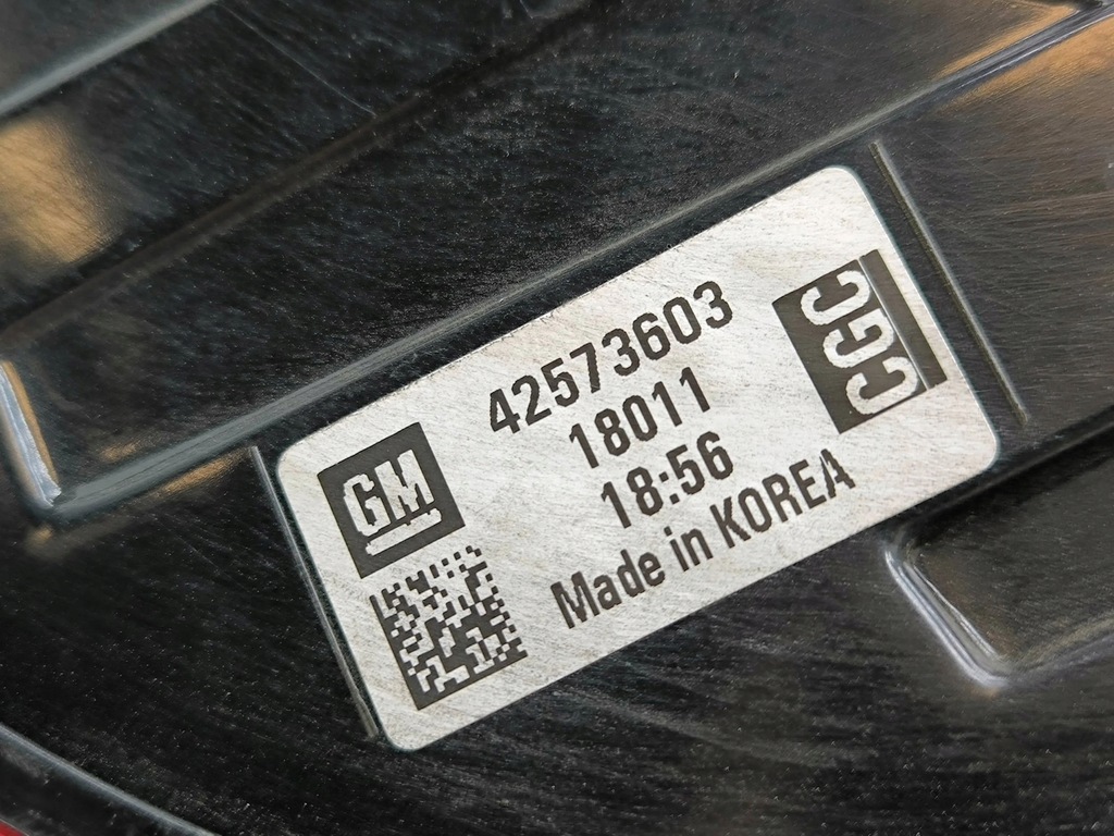 фото №10, Chevrolet bolt 2018 ліва сторона лампи задній кришки багажника