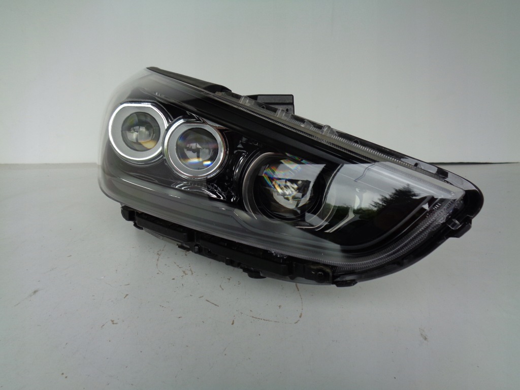 фото №1, Лампа права hyundai i30 n iii 17- full led czarna