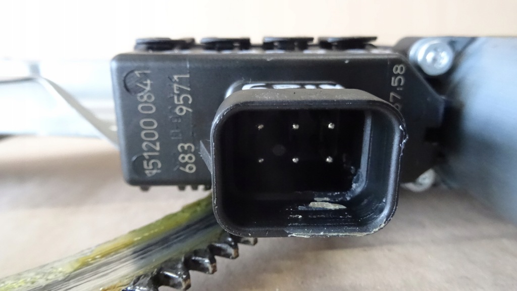 Astra iii h підйомник лівий перед 6pin 13101480lh Оригінал