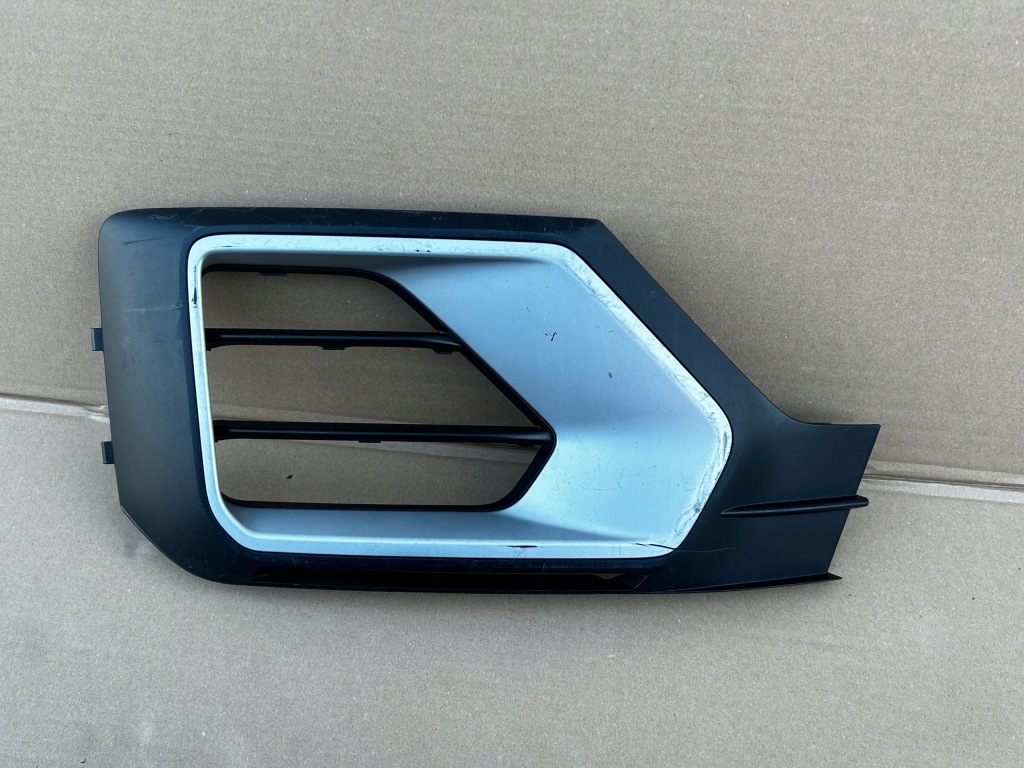 фото №1, Audi оригінальний номер 81a807682g решітка бампера