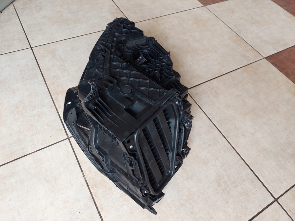 Купити Фара правий - full led - audi q3 2 - 83a