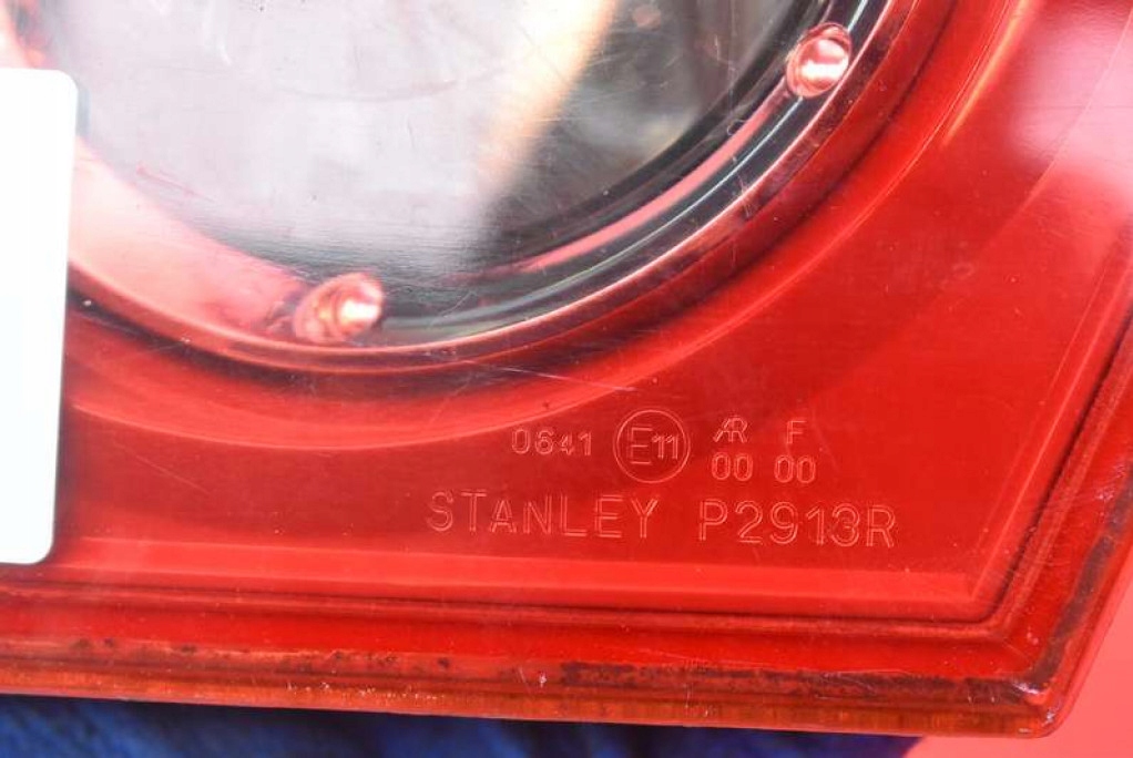 фото №14, Лампа права задня задня p2913r mazda 3 1 i bk 5d hb 03-06