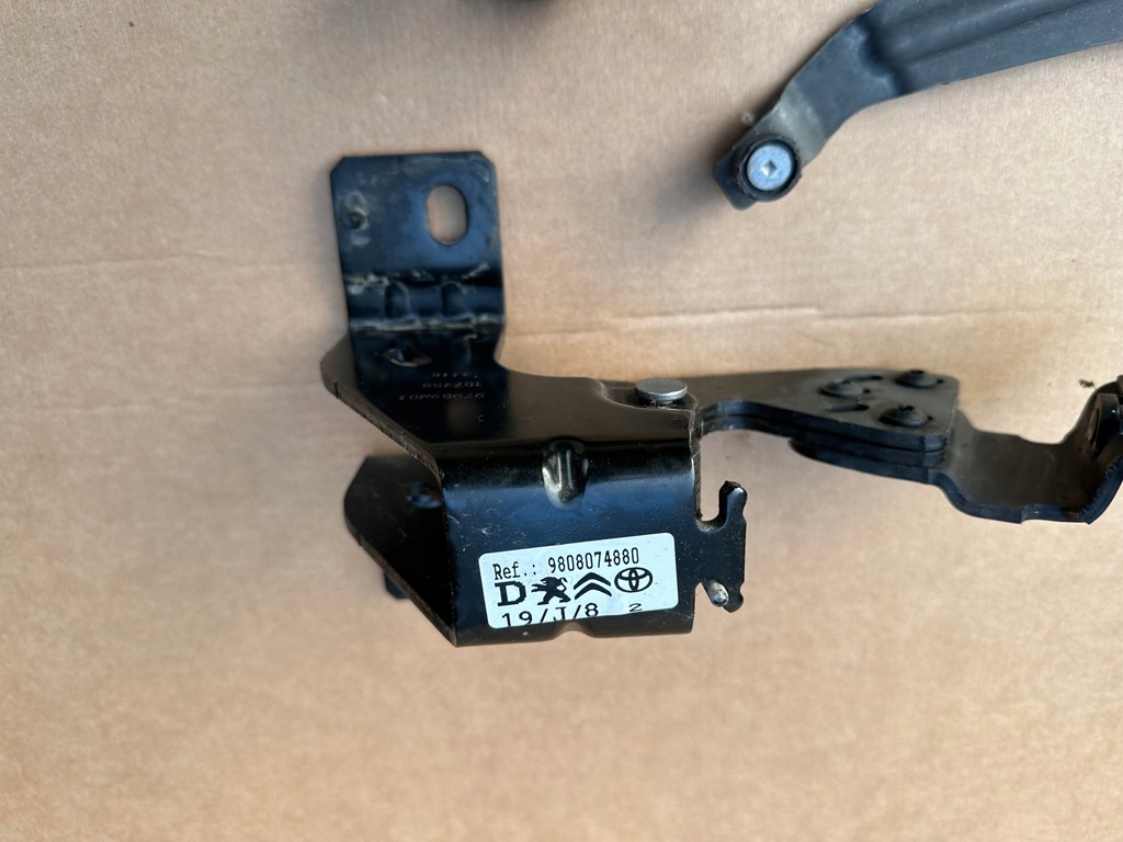 фото №7, Citroen jumpy iii ролики направляющие дверь раздвижных правый bok