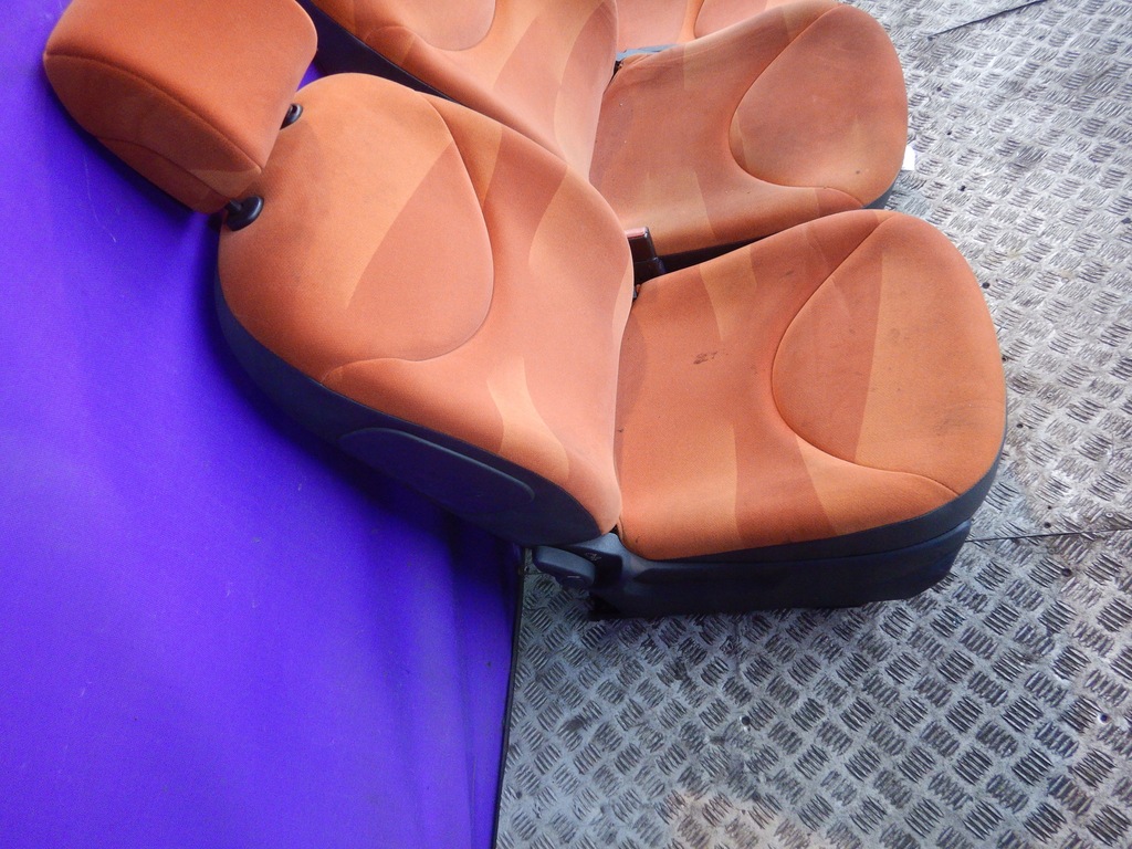 фото №4, Citroen c2 сидіння комплект підголівники заднє сидіння