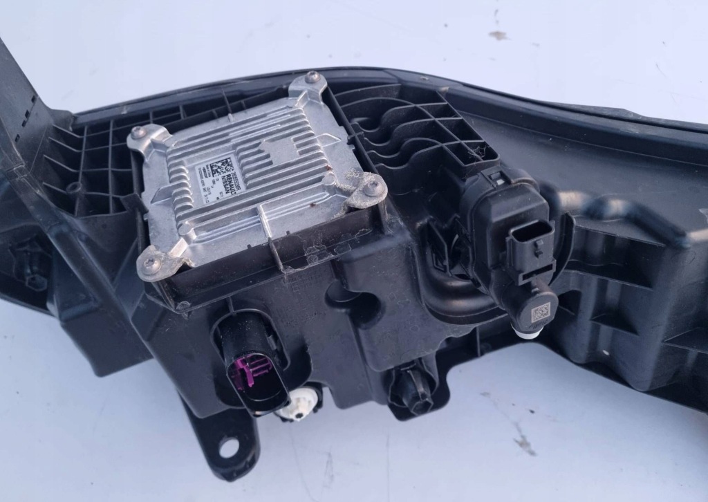 Renault megane v 23- e-tech ліва фара full led 260605490r гарний стан!!! Київ