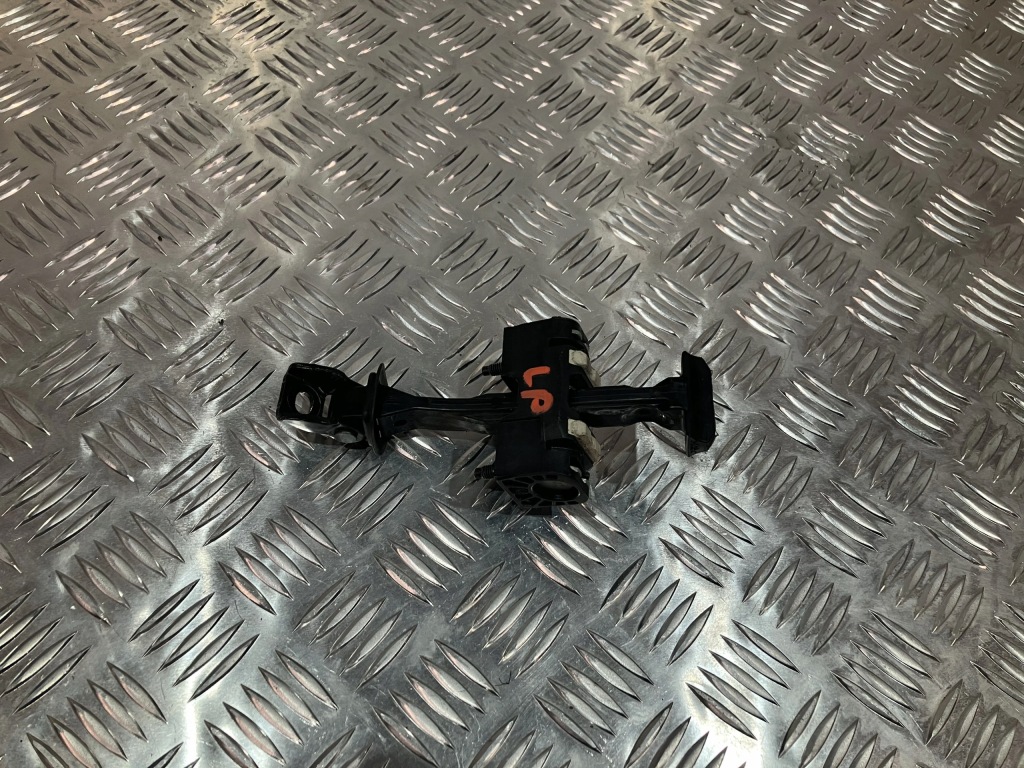 фото №1, Ограничитель дверь левых bmw 4 g22