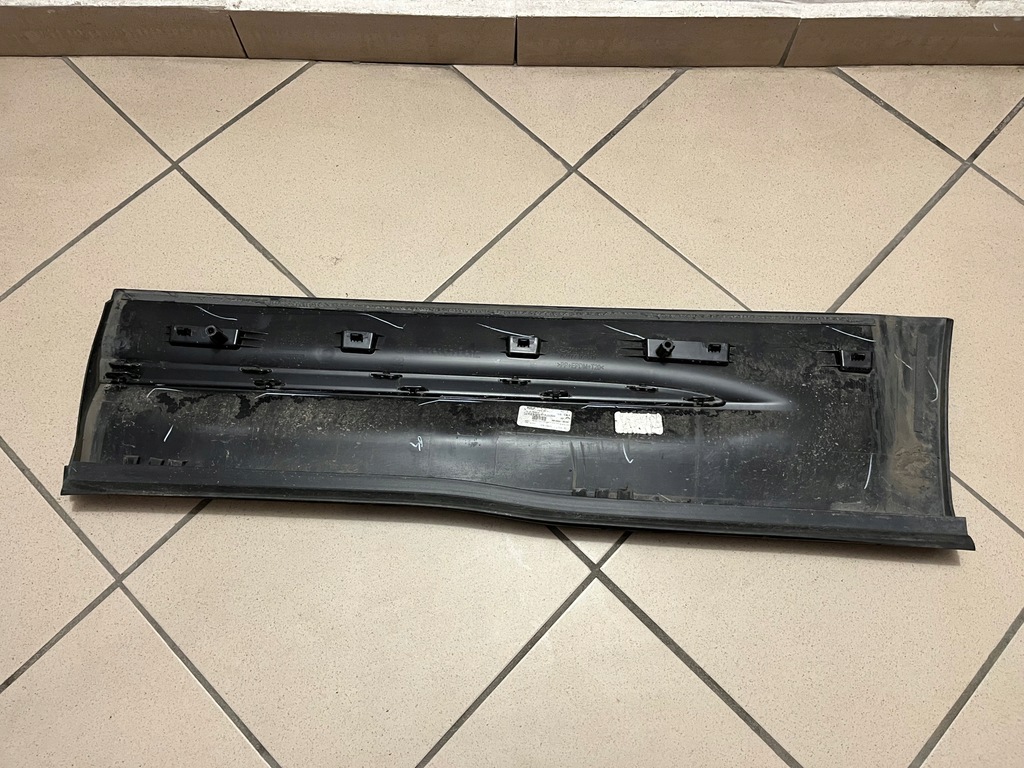 фото №12, Mercedes glb w247 x247 a247 молдинг двері права задня задня