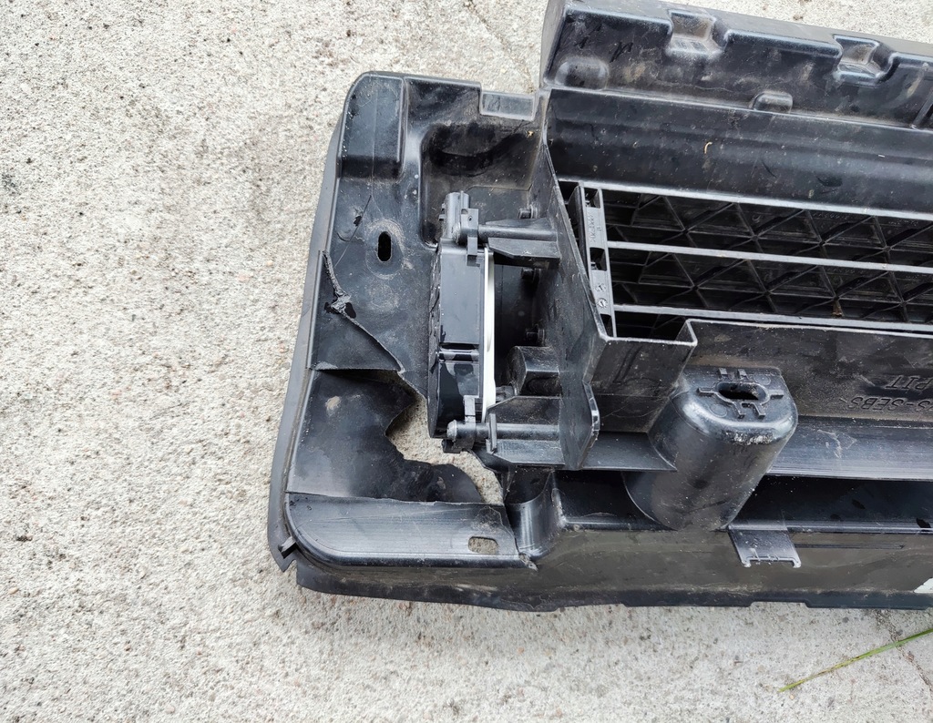 фото №9, Dacia duster ii повітропровід повітря шторка жалюзі впуск 214f69647r