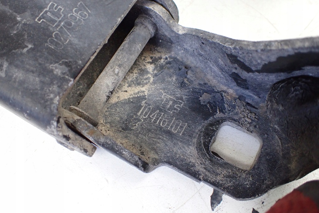 фото №12, Петлі капот двигуна лівий правий corvette c5