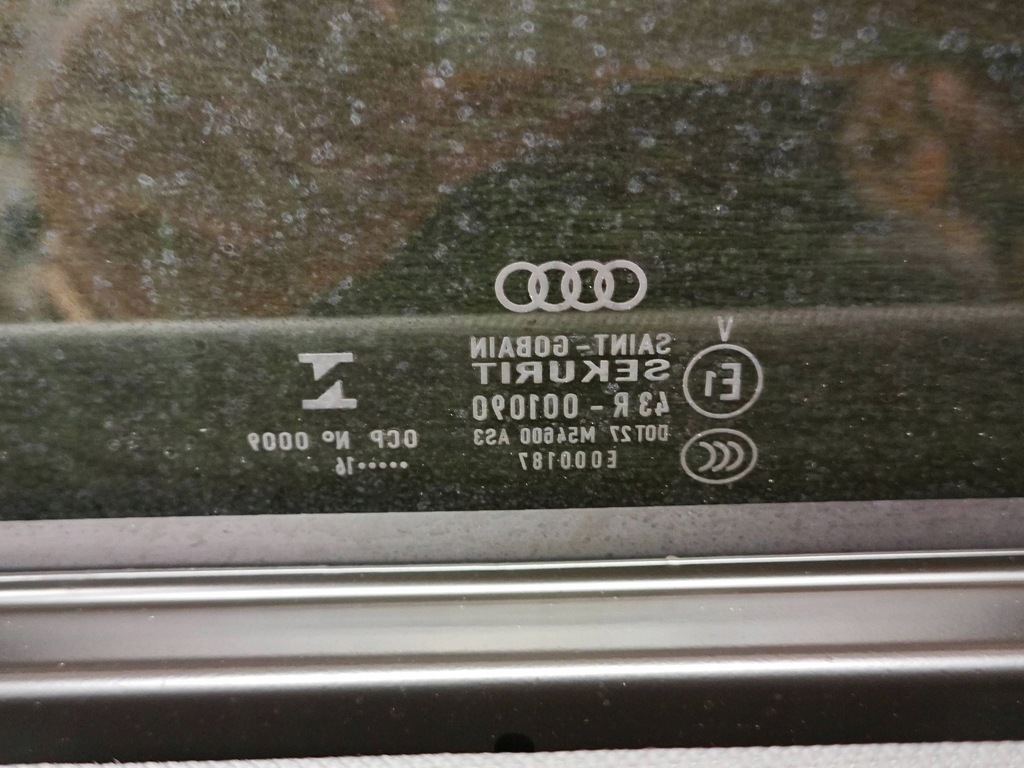 фото №10, Оригинальный люк шторка моторчик audi a4 b9 8w sedan 8w5877041a 10km