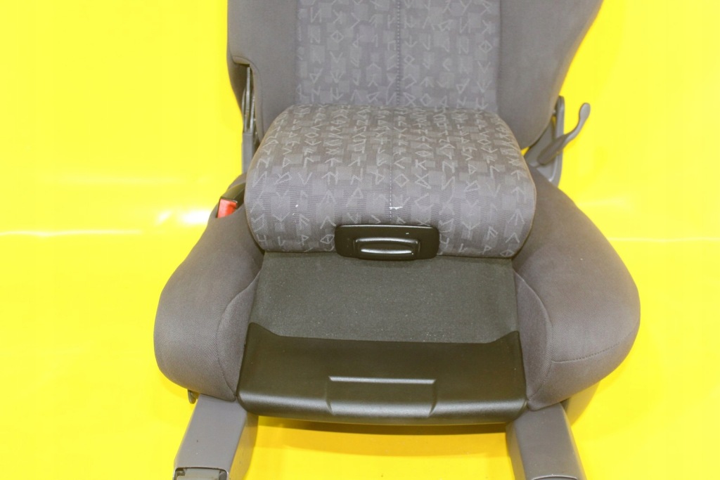 фото №8, Сидіння заднє сидіння лівий задня mercedes w168 a klasa підкладка