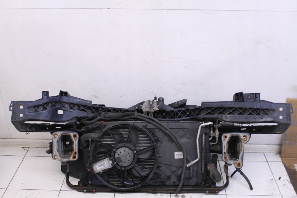 Ремень передний радиатор ford c-max рестайлинг  2007- 1.8 b в Украине