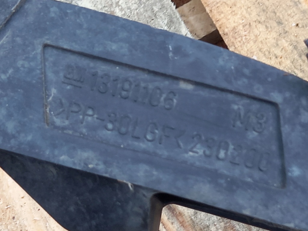 фото №6, Opel corsa d lift 13r pas перед верхний панель фары 13191106