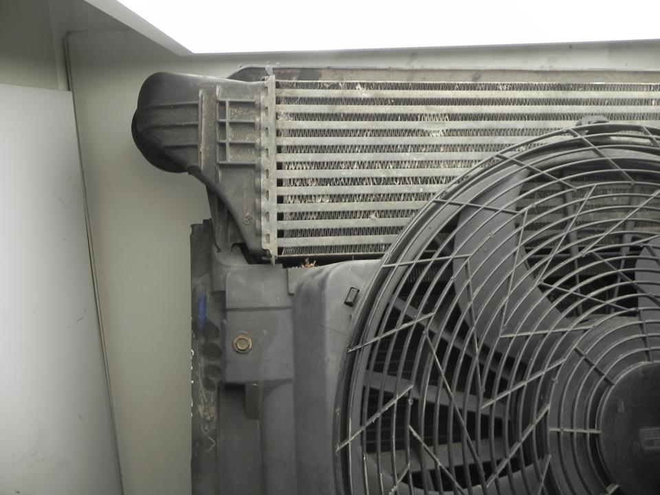 фото №5, Радіатор bmw x5 2004 радіатор повітря наддувний вентилятор охолоджувач