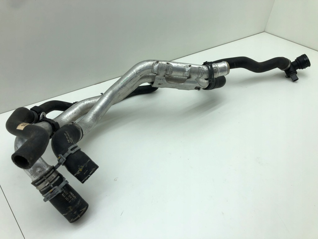 Купити Vw audi a4 труба дроти води радіатора 04e121177