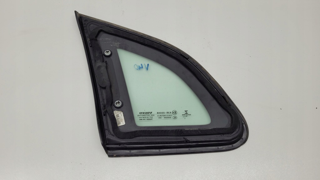 фото №5, Volvo v40 стекло боковая задняя правая крыла заднего