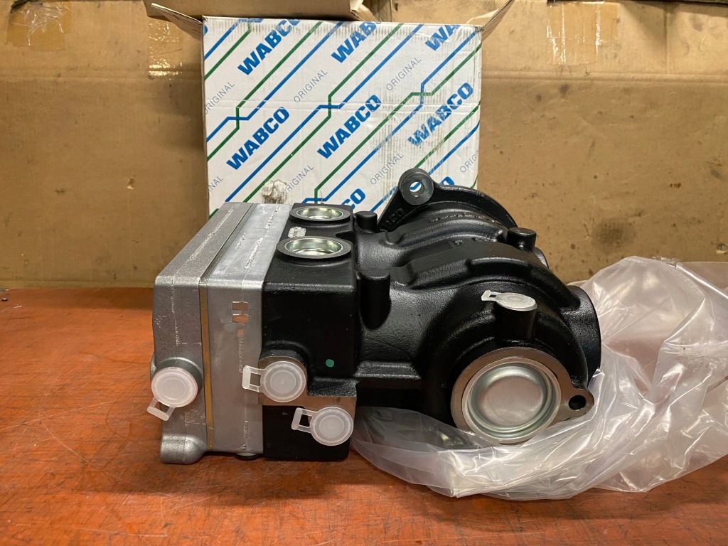 фото №4, Volvo renault компресор компресор повітря wabco 9125120150