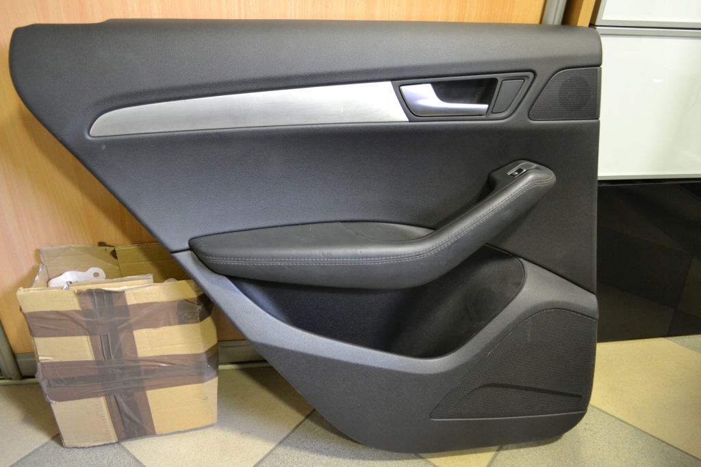 фото №1, Обшивка двері оббивка лівий задня audi q5 8r0