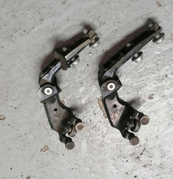 фото №1, Vw t5 ролик петля двері розсувних 7h0843335d