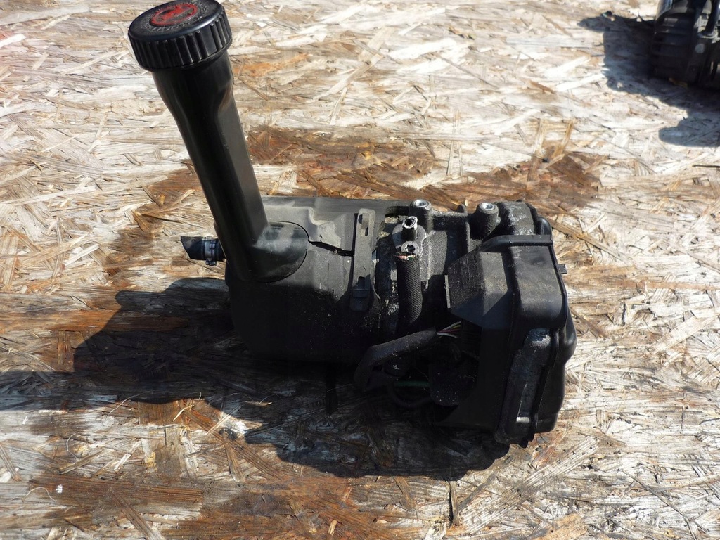 фото №1, Насос усилителя peugeot 308 9684979180