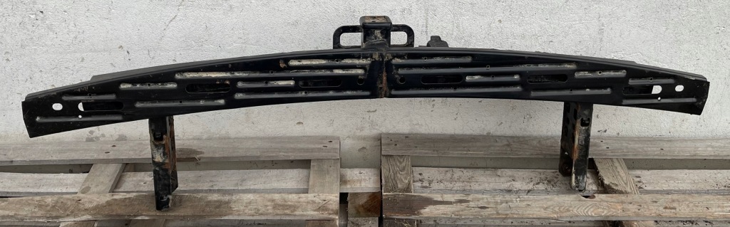 Купить O2 cadillac escalade iv 2014 - балка бампера задний  фаркоп  задняя 22900139