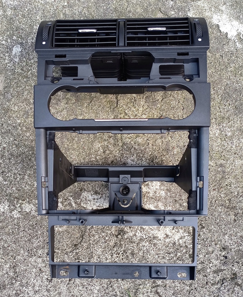 фото №3, Ford mondeo mk3 рамка средняя радио консоли решётка