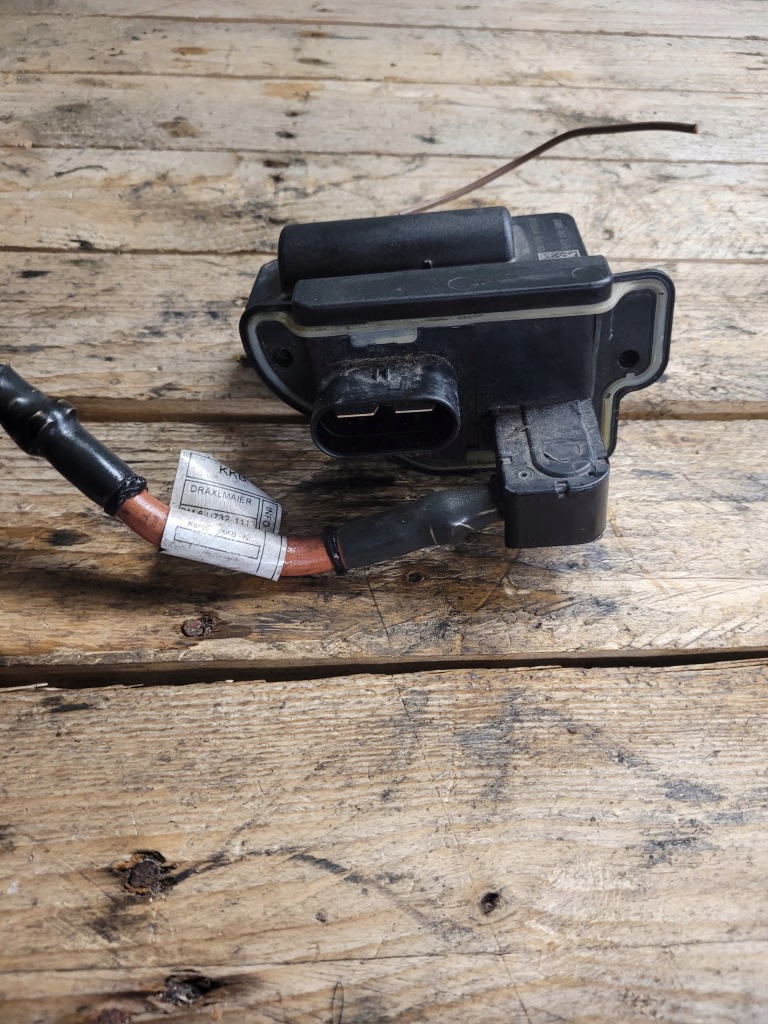 Bmw f15 f16 модуль розподільник струму клема 9333445 Зі Шроту