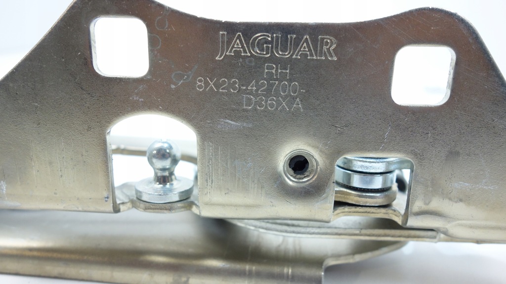 фото №5, Петля крышки багажника правый jaguar f-pace xf 8x23-42700-d36xa