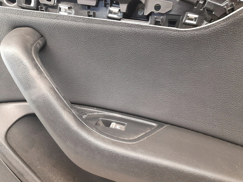 фото №8, Audi a4 s4 b9 8w0868066 задняя правая обшивки дверь