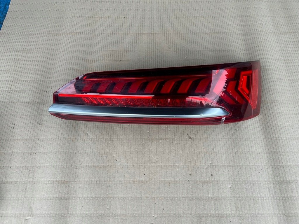фото №1, Audi q7 4m lift лампа права задня задня led 4m0945094f