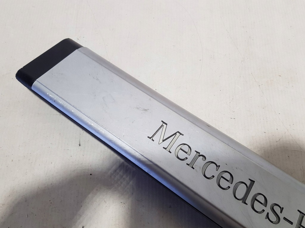 Молдинг поріг поріг накладка ліва mercedes ml w164 рестайлінг Оригінал