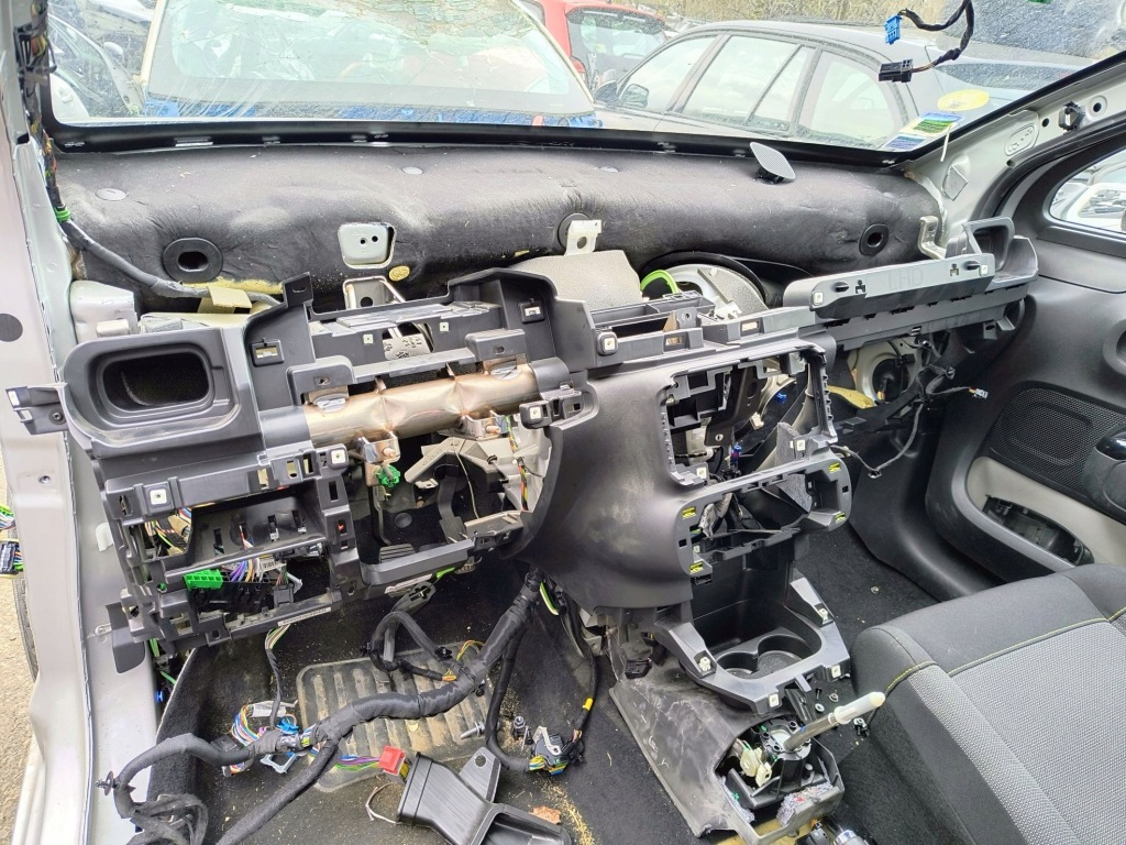 фото №10, Подлокотник кожаный бардачок туннель комплект citroen c3 iii 16- оригинал