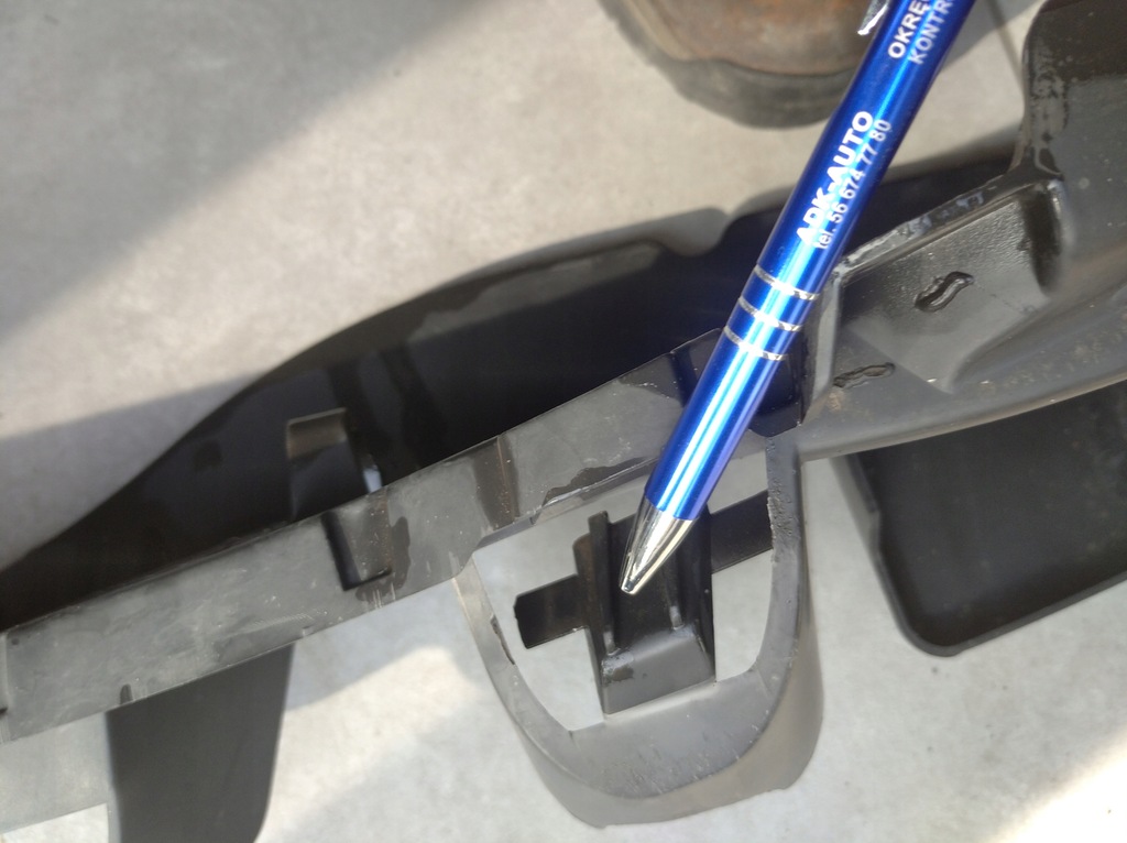 фото №6, Peugeot 208 абсорбер направляющая бампера задняя 9673841780