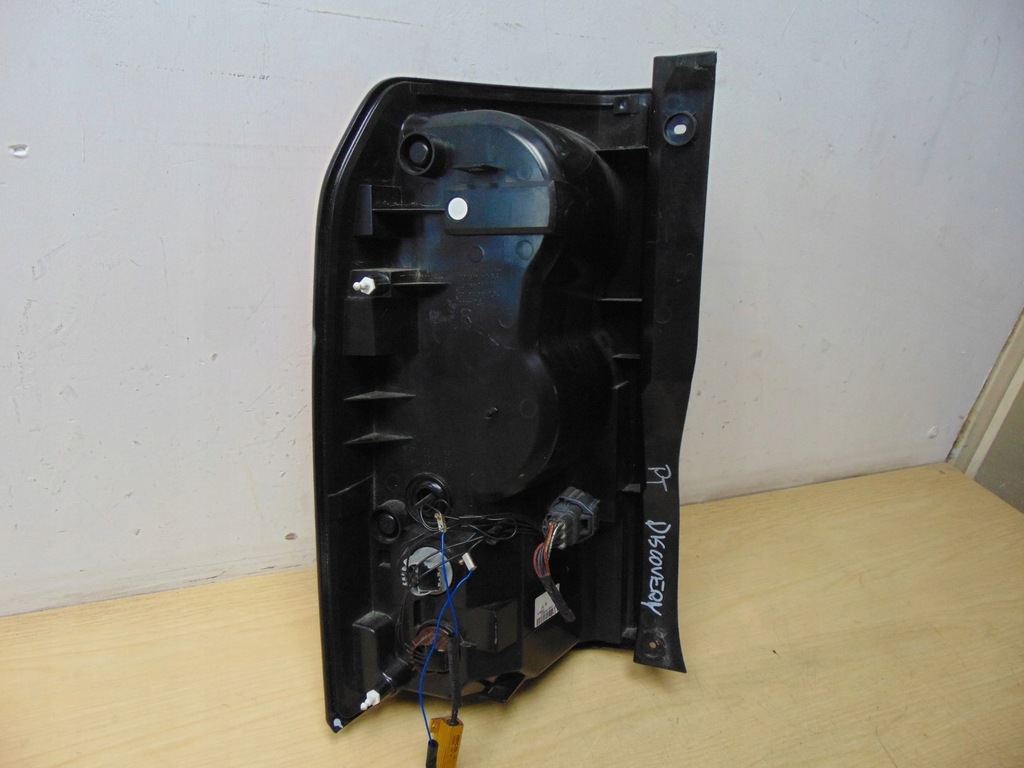 фото №10, Лампа права задня land rover discovery iii iv europa