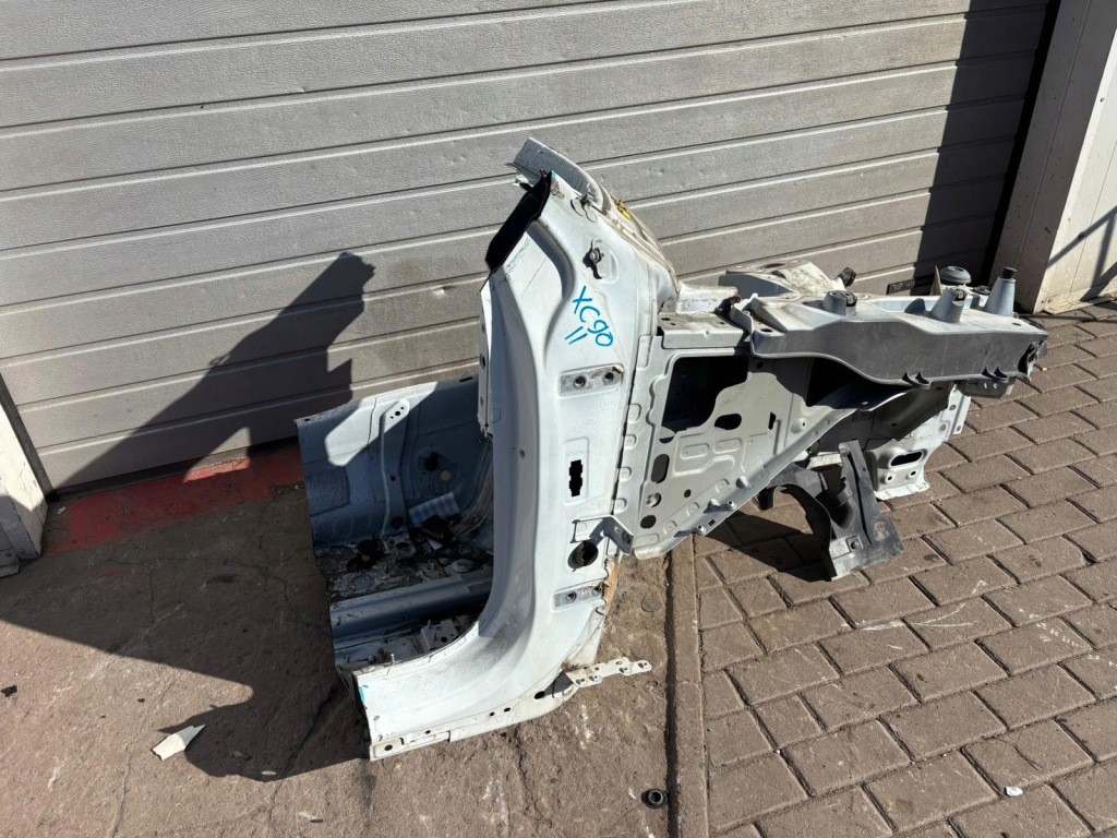 Volvo xc90 ii чверть права перед підкрилок блок двигуна Оригінал