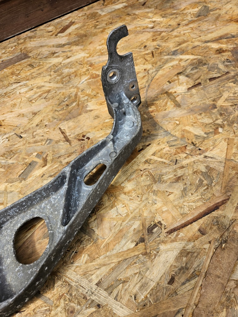 фото №5, Балка кронштейн pod бампер audi a5 lift 8k0199521q