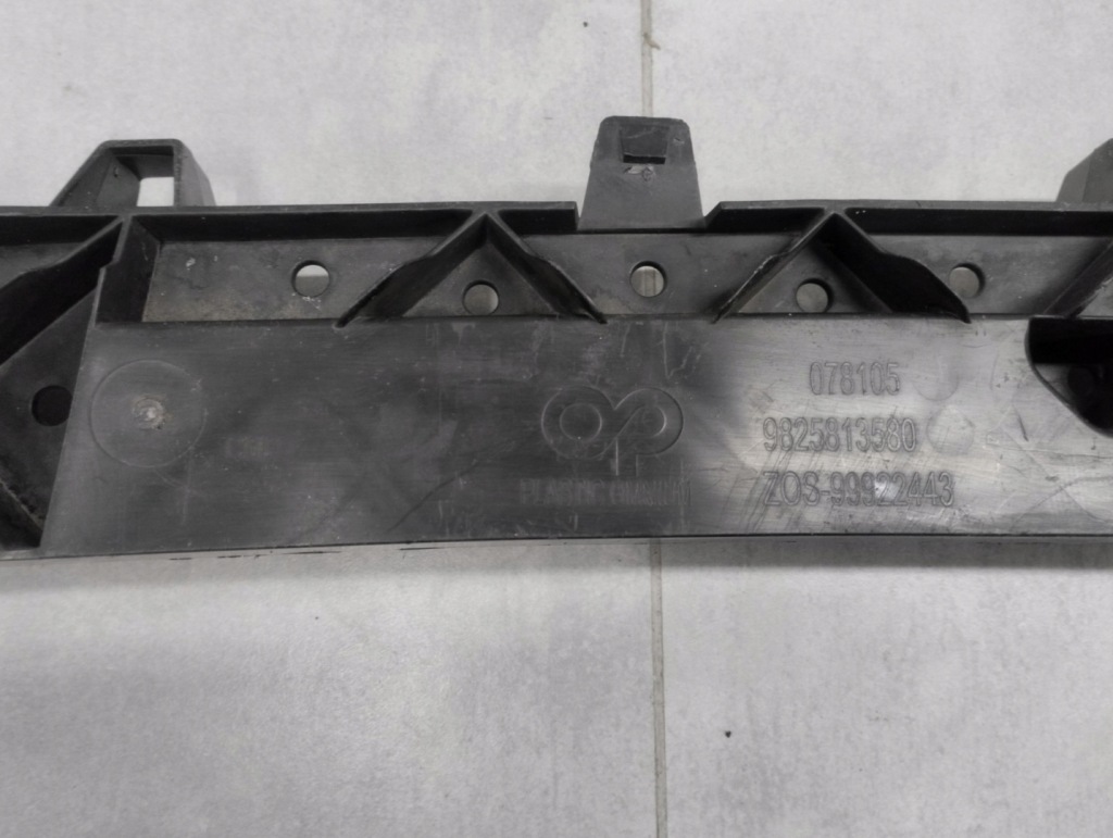 Балка кронштейн абсорбер бампера перед peugeot 2008 2 9825813580 Оригінал