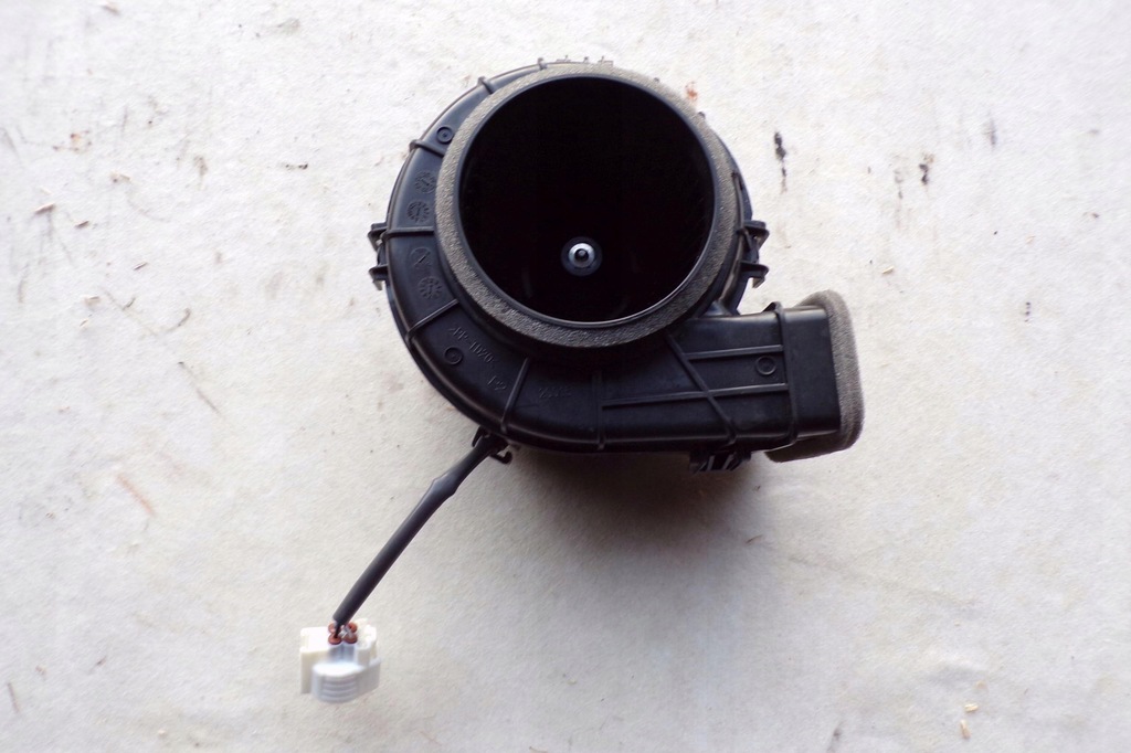 фото №5, Toyota rav4 v вентилятор інвертора g9230-33050